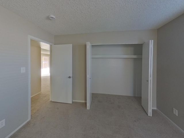 1013 W Anderson Drive, Phoenix, AZ 85023