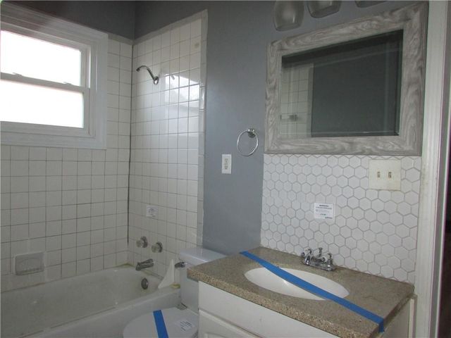 726 Pacific Avenue, Osawatomie, KS 66064