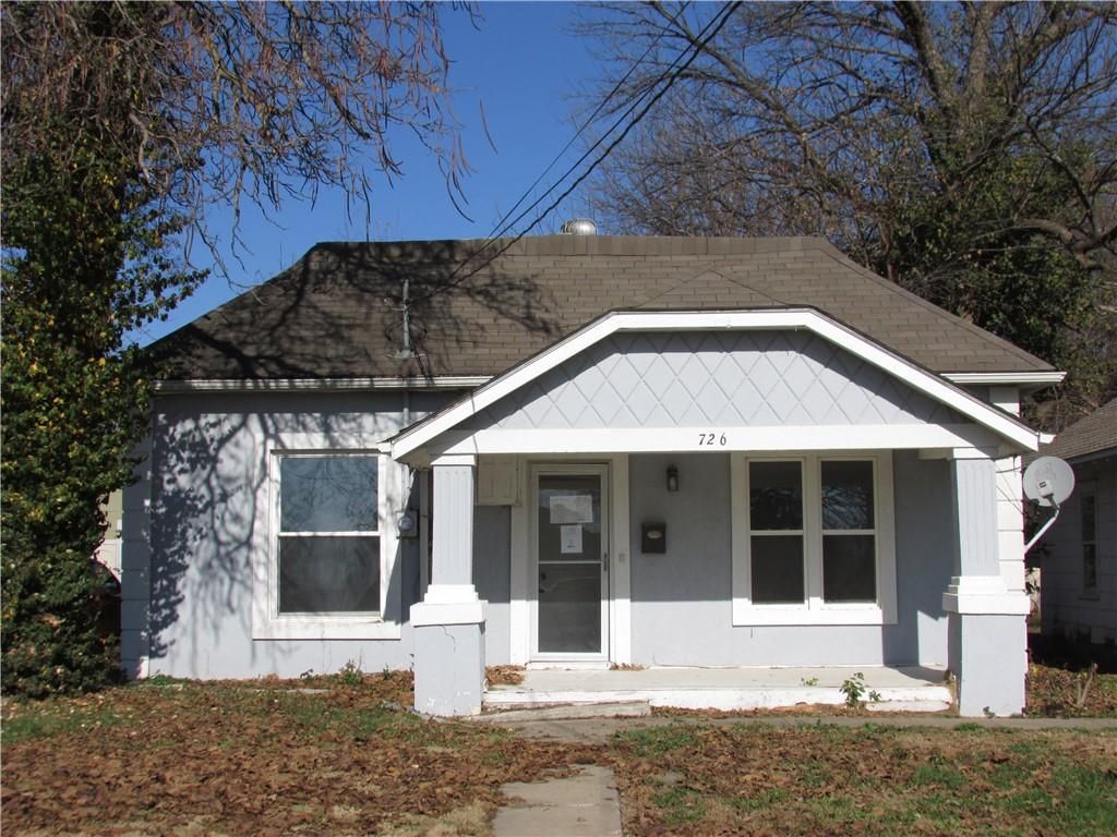 726 Pacific Avenue, Osawatomie, KS 66064