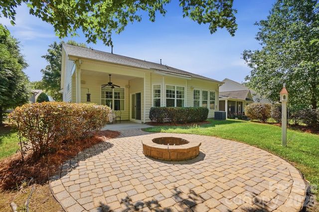 3076 Streamhaven Drive, Fort Mill, SC 29707