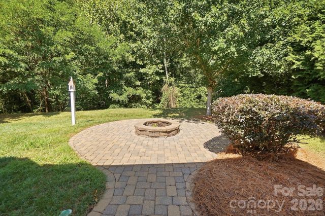 3076 Streamhaven Drive, Fort Mill, SC 29707