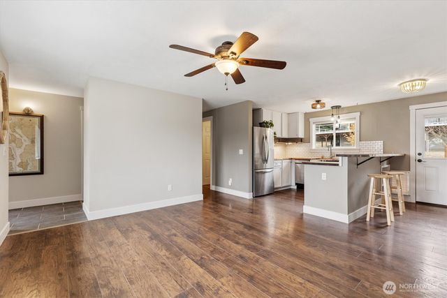 964 Ferry Avenue, Coupeville, WA 98239