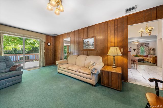 33 View Drive, Miller Place, NY 11764