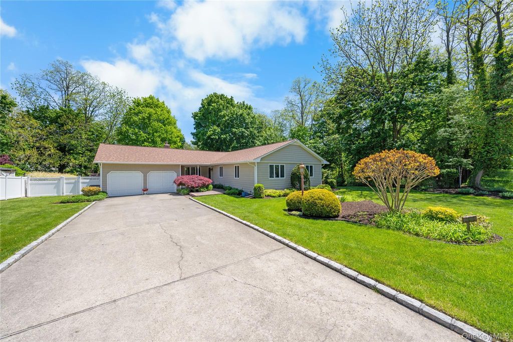 33 View Drive, Miller Place, NY 11764