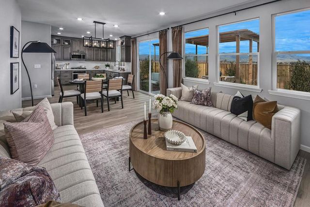 400 Walk About Way, Hollister, CA 95023