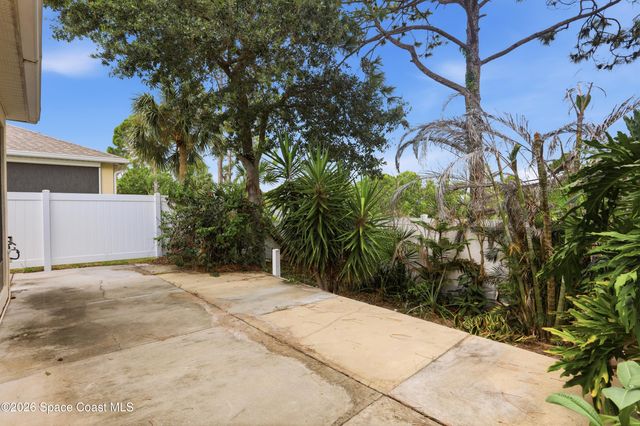 2039 Tullagee Avenue, Melbourne, FL 32940
