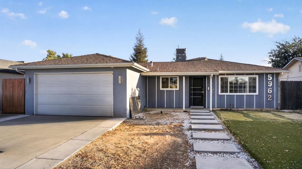 5962 E Pontiac Way, Fresno, CA 93727