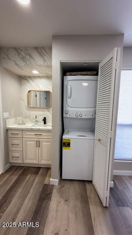 3535 W TIERRA BUENA Lane 229, Phoenix, AZ 85053