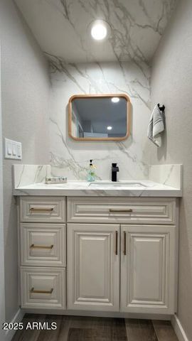 3535 W TIERRA BUENA Lane 229, Phoenix, AZ 85053