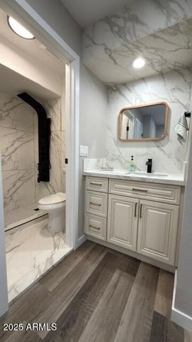 3535 W TIERRA BUENA Lane 229, Phoenix, AZ 85053