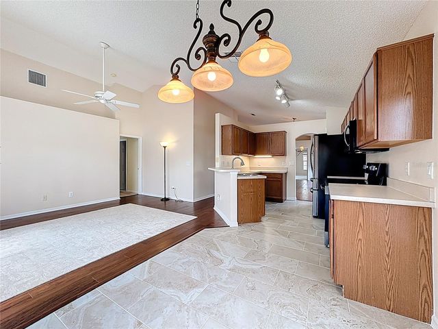 3817 SHAWN CIRCLE, Orlando, FL 32826