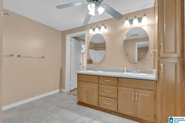 1805 CIRCLEWOOD DRIVE, Birmingham, AL 35214