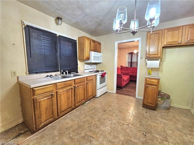 1111 Winslow Street, High Point, NC 27260