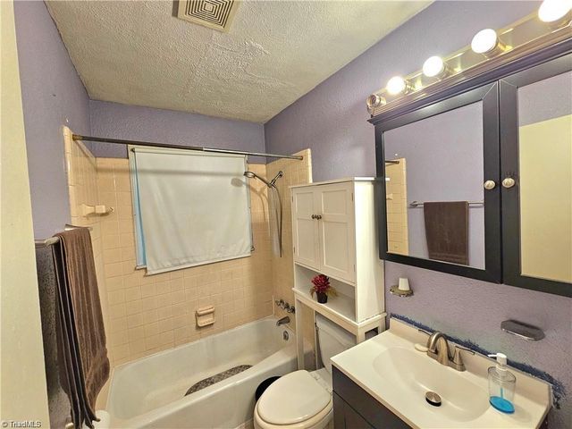 1111 Winslow Street, High Point, NC 27260