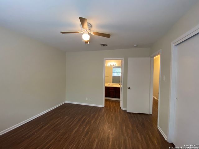 7214 RIMWOOD ST, Live Oak, TX 78233