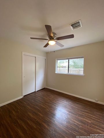 7214 RIMWOOD ST, Live Oak, TX 78233