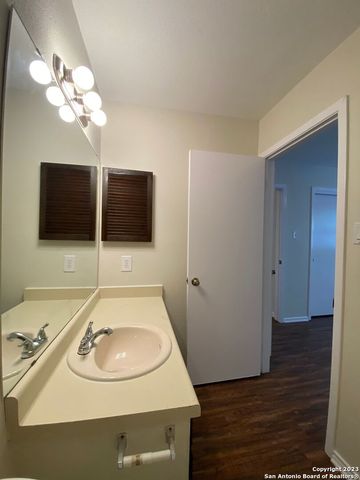 7214 RIMWOOD ST, Live Oak, TX 78233