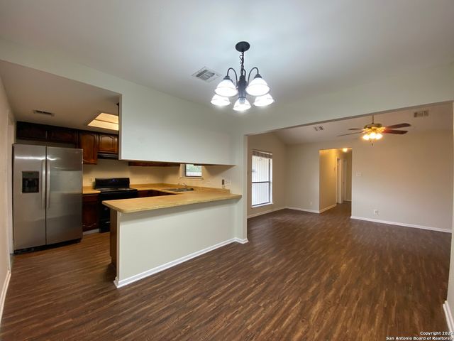 7214 RIMWOOD ST, Live Oak, TX 78233