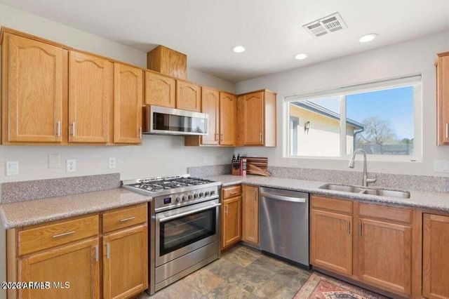 445 S BELLA Road, Chino Valley, AZ 86323