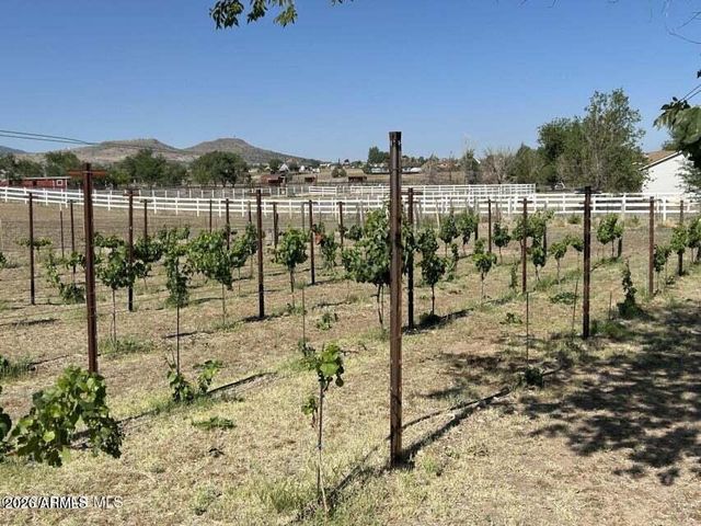 445 S BELLA Road, Chino Valley, AZ 86323