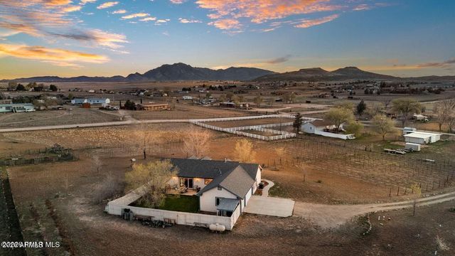445 S BELLA Road, Chino Valley, AZ 86323