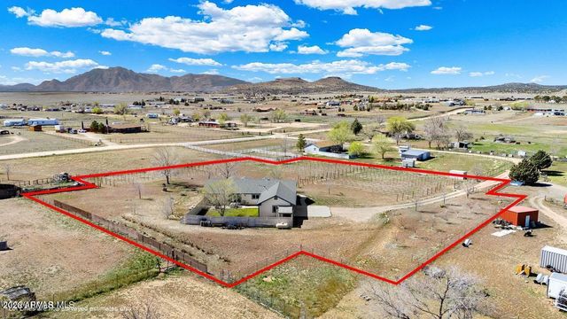 445 S BELLA Road, Chino Valley, AZ 86323