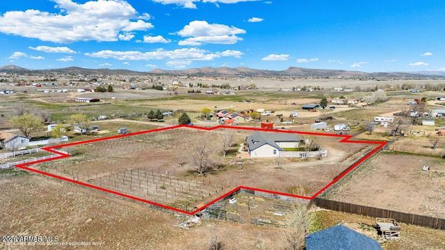 445 S BELLA Road, Chino Valley, AZ 86323