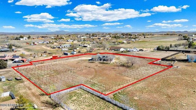 445 S BELLA Road, Chino Valley, AZ 86323