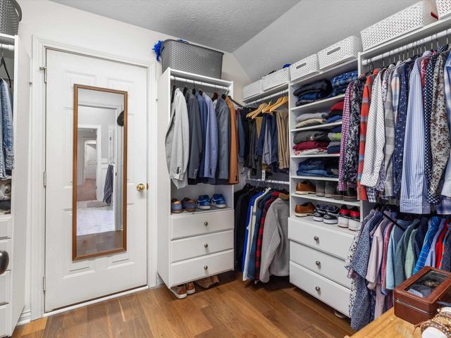 10001 Oglesby Drive, Evansville, IN 47720