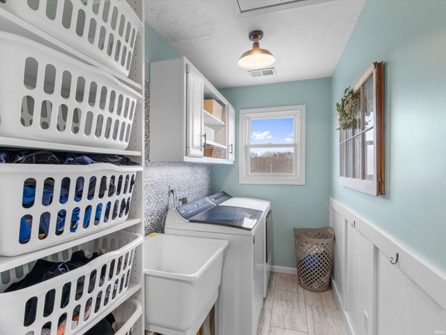 10001 Oglesby Drive, Evansville, IN 47720