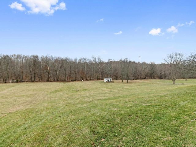 10001 Oglesby Drive, Evansville, IN 47720