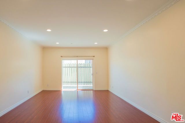 626 E Orange Grove Avenue 105, Burbank, CA 91501