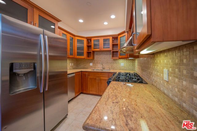626 E Orange Grove Avenue 105, Burbank, CA 91501
