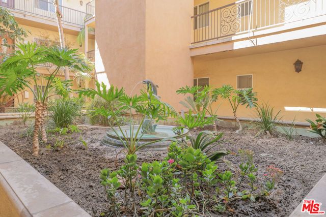 626 E Orange Grove Avenue 105, Burbank, CA 91501
