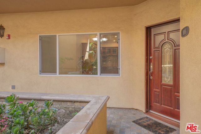 626 E Orange Grove Avenue 105, Burbank, CA 91501