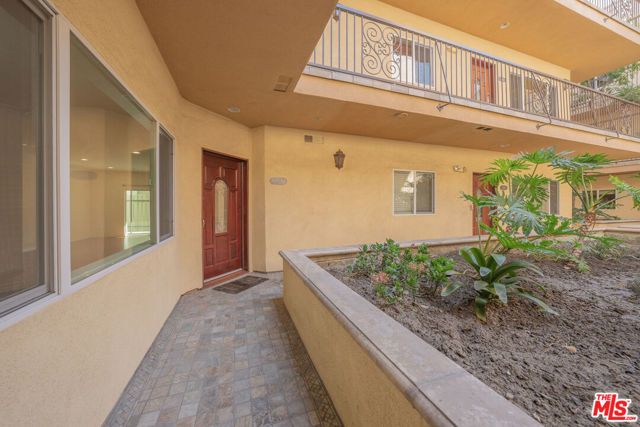 626 E Orange Grove Avenue 105, Burbank, CA 91501