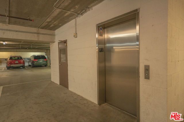 626 E Orange Grove Avenue 105, Burbank, CA 91501