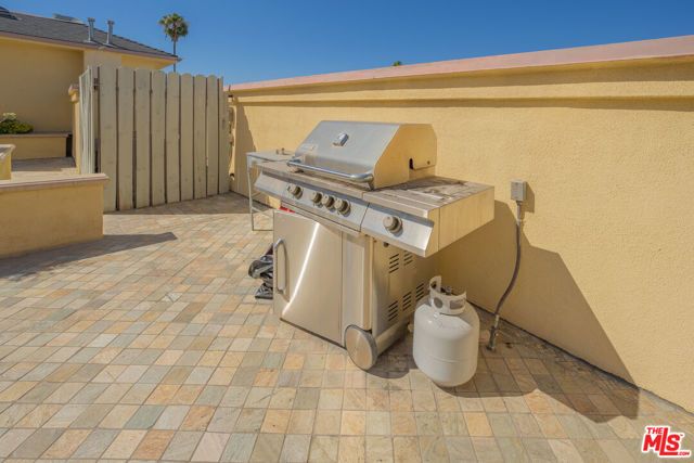 626 E Orange Grove Avenue 105, Burbank, CA 91501