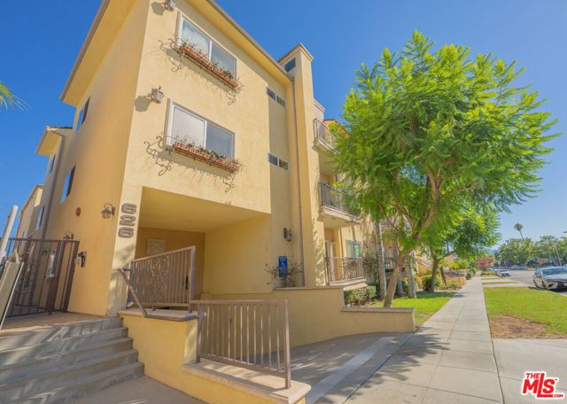 626 E Orange Grove Avenue 105, Burbank, CA 91501