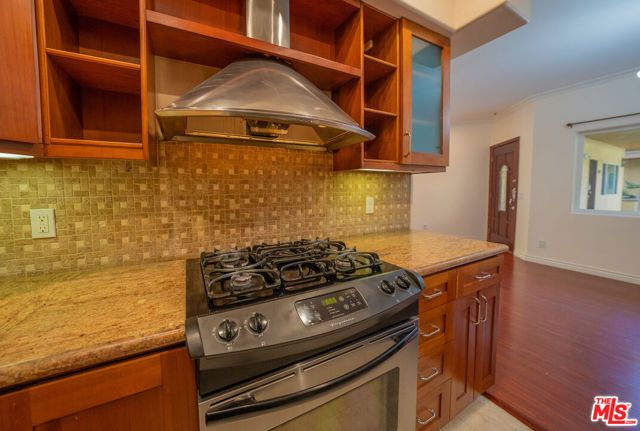 626 E Orange Grove Avenue 105, Burbank, CA 91501