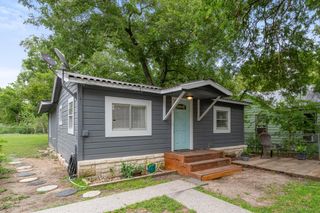 203 S Rhomberg ST, Burnet, TX 78611