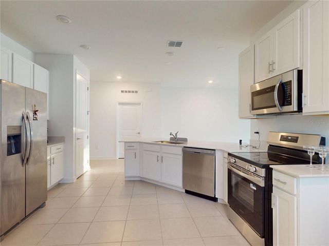 4764 WALTHAM FOREST DRIVE, Davenport, FL 33837