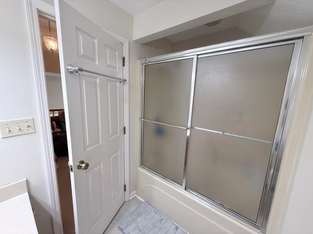 926 Stonebrook Drive, Paducah, KY 42003