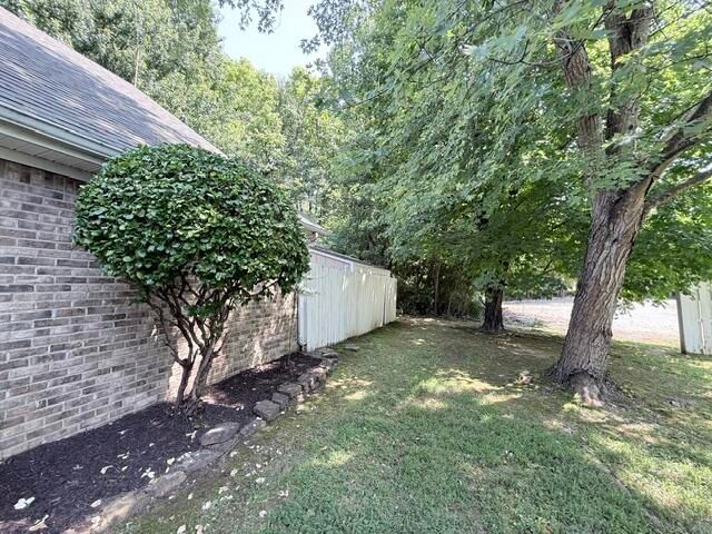 926 Stonebrook Drive, Paducah, KY 42003