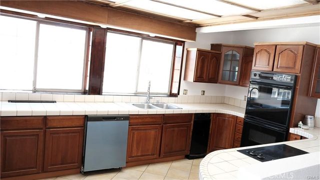 3514 W Avenue N, Palmdale, CA 93551