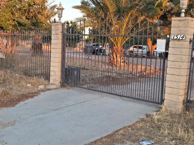 3514 W Avenue N, Palmdale, CA 93551