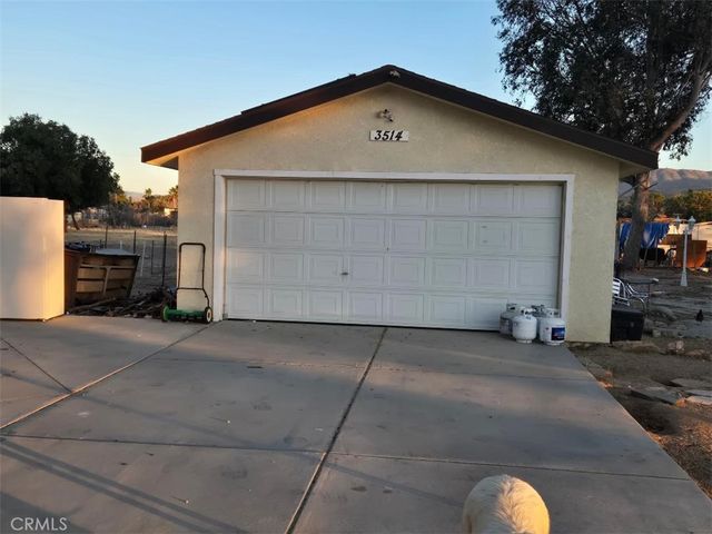 3514 W Avenue N, Palmdale, CA 93551