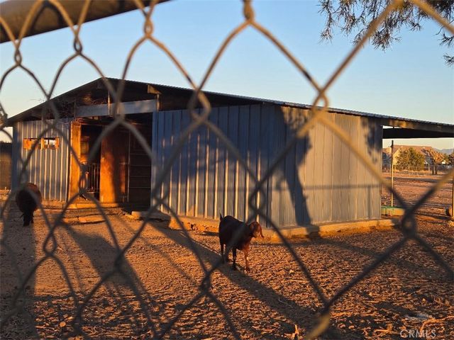 3514 W Avenue N, Palmdale, CA 93551