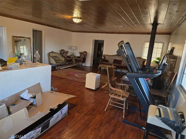 3514 W Avenue N, Palmdale, CA 93551