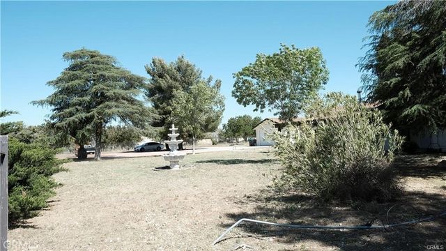 3514 W Avenue N, Palmdale, CA 93551